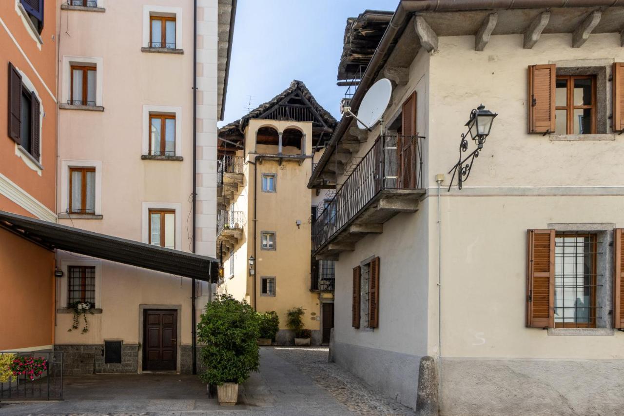 Stay5Vie: Incantevole Monolocale/Balcone/Borgo Domodossola Exterior photo