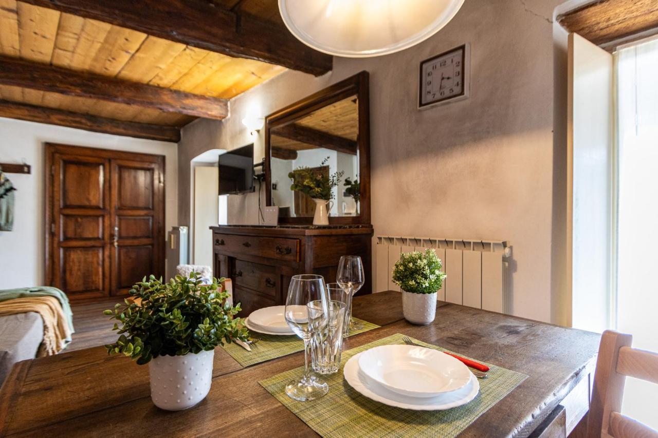 Stay5Vie: Incantevole Monolocale/Balcone/Borgo Domodossola Exterior photo